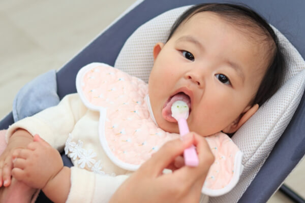 赤ちゃんの歯が生える時期